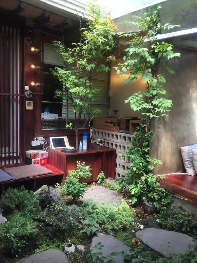 Viva La Vida - Jongno Hanok Private House Seoul